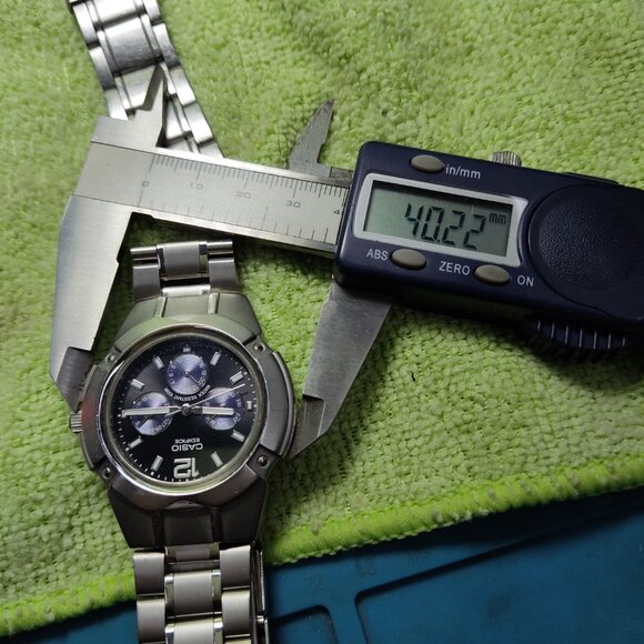 4 watches 3 Casios and A Forsinig automatic - Picture 15 of 16